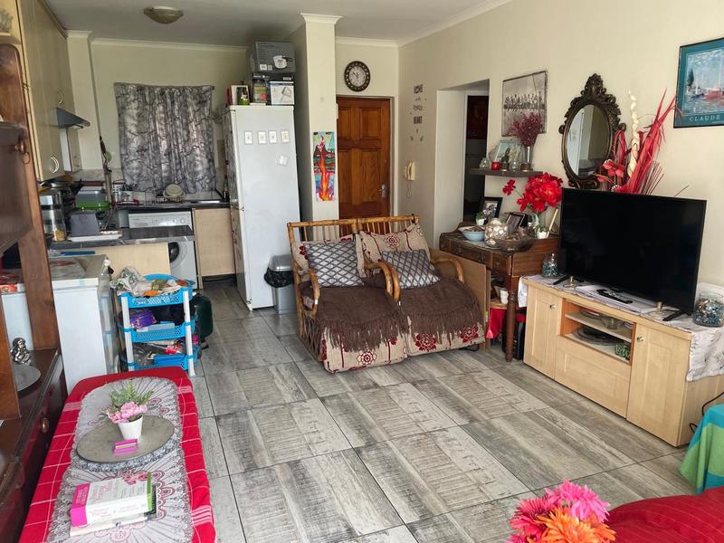 2 Bedroom Property for Sale in Gordons Bay Western Cape